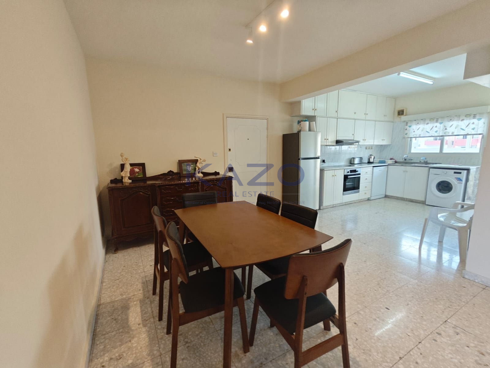 3-bed furnished apartment in Agios Nicolaos, Limassol photo 2