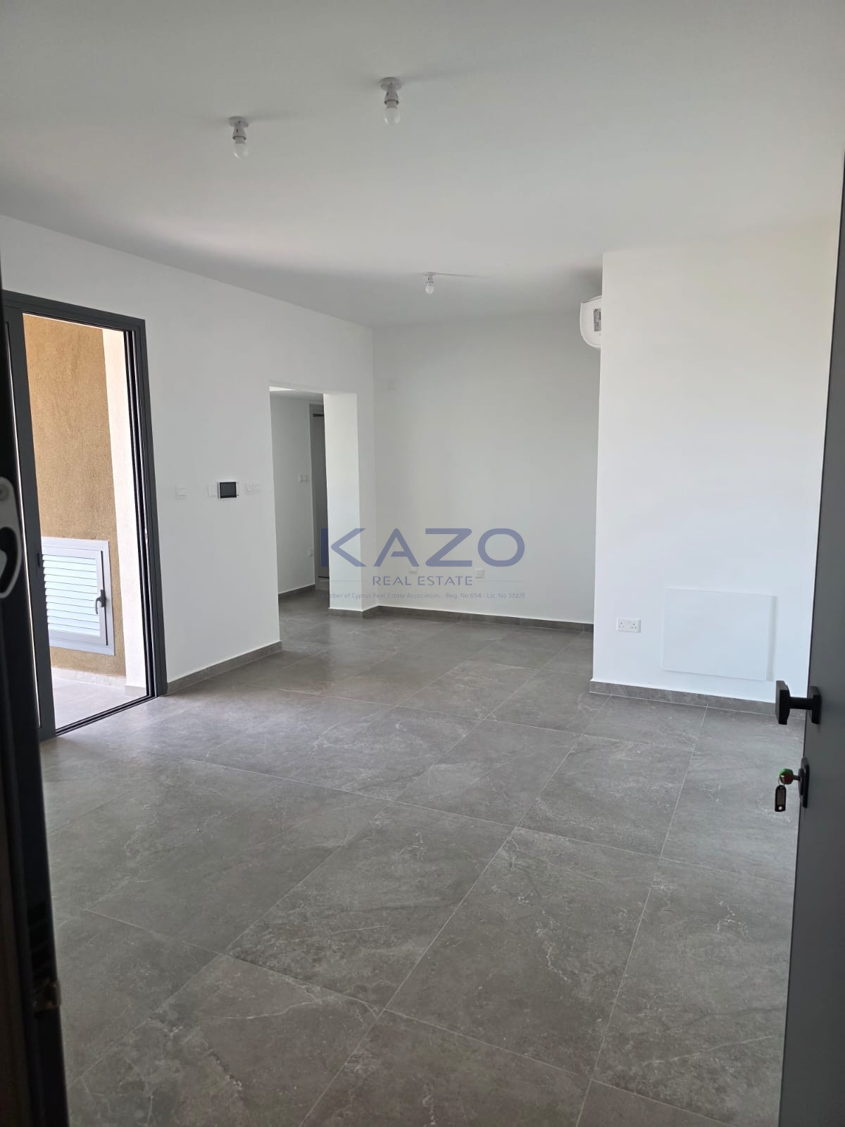 Brand new 3-bed top-floor apartment in Agia Fyla, Limassol photo 1