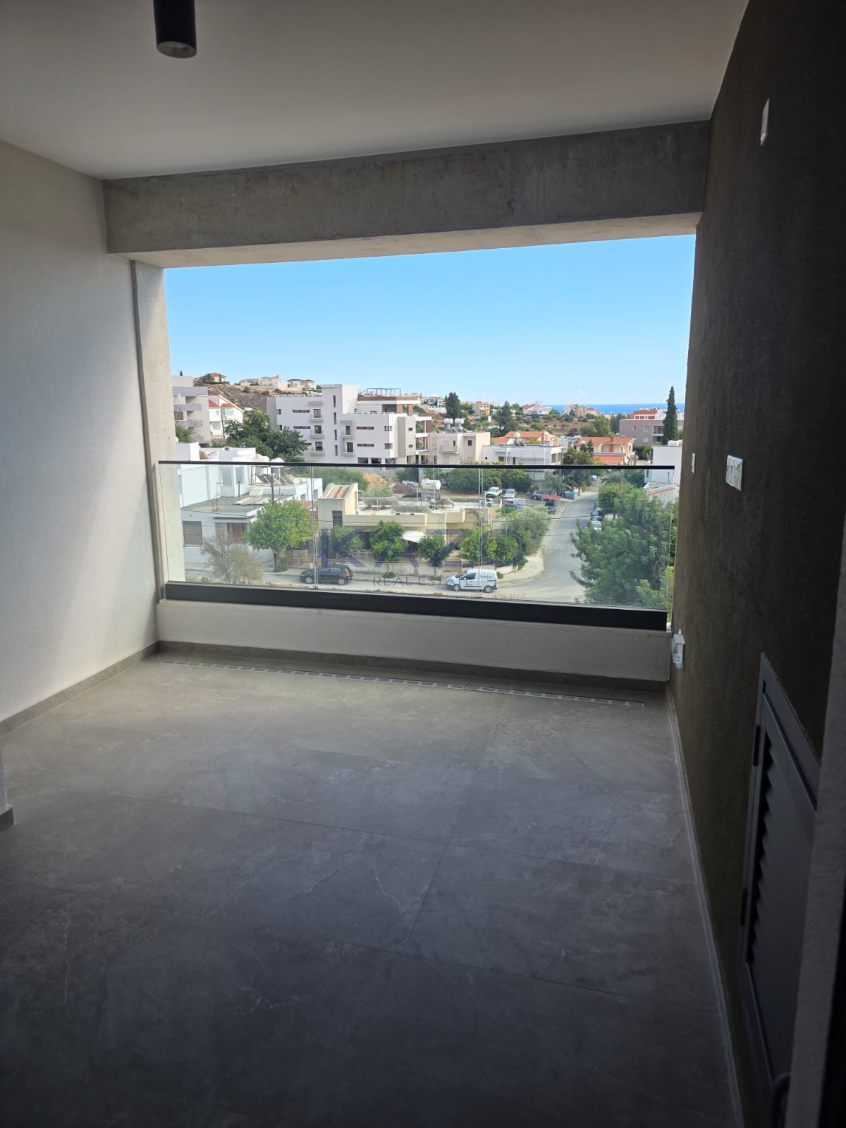 Brand new 3-bed top-floor apartment in Agia Fyla, Limassol photo 6