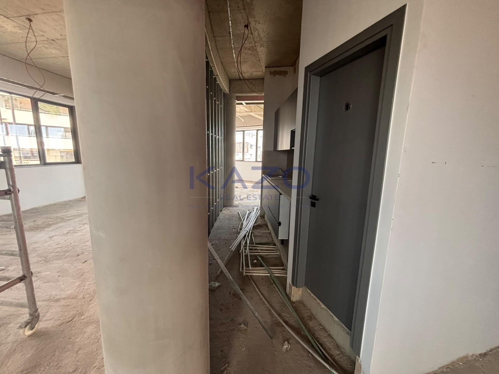 Key-ready whole office building for rent in Makedonias photo 7