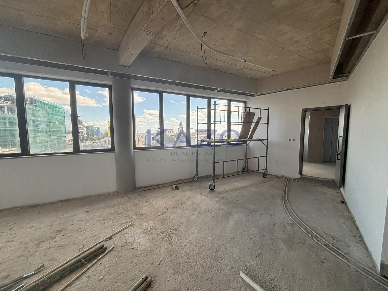 Key-ready whole office building for rent in Makedonias photo 5
