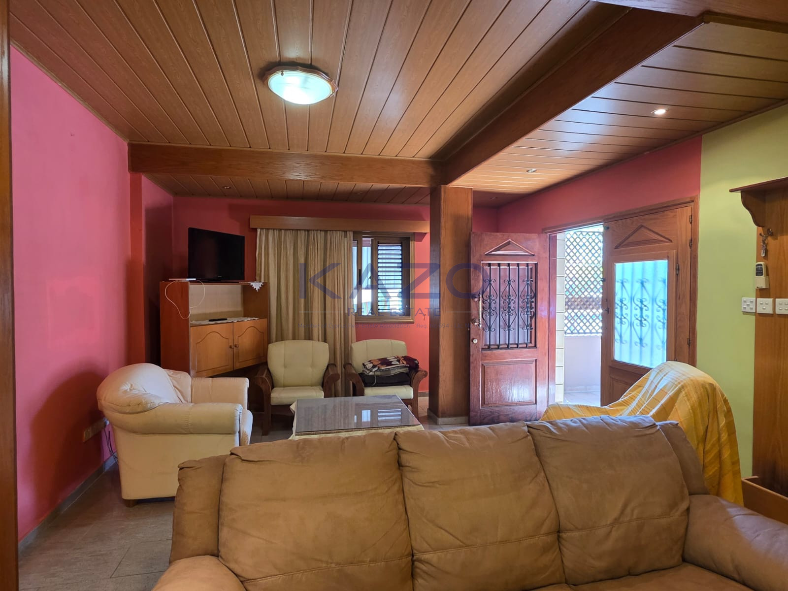 2-bed semi-detached house for rent in Agios Ioannis photo 4