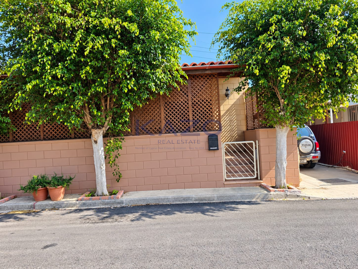 2-bed semi-detached house for rent in Agios Ioannis photo 11
