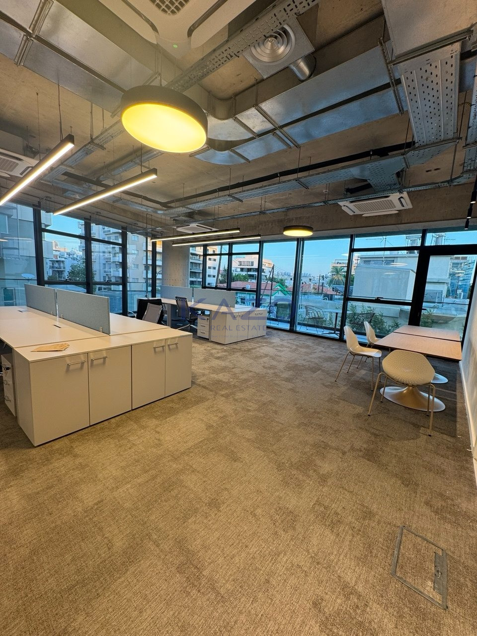 Key-ready 281 m² office in Agia Zoni city centre photo 4
