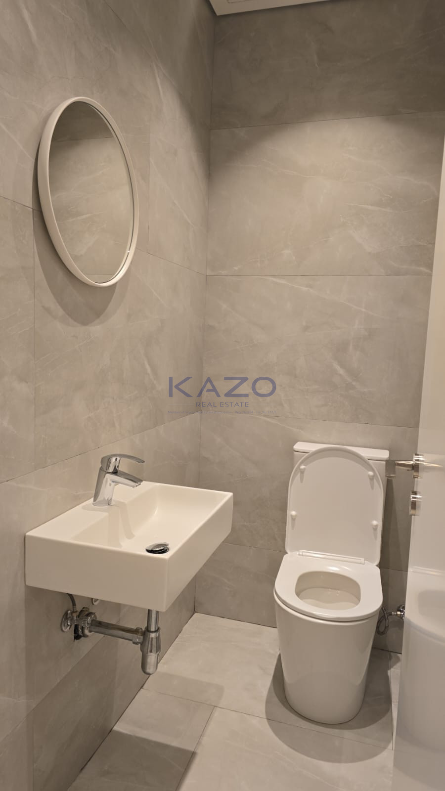 Key-ready 281 m² office in Agia Zoni city centre photo 10