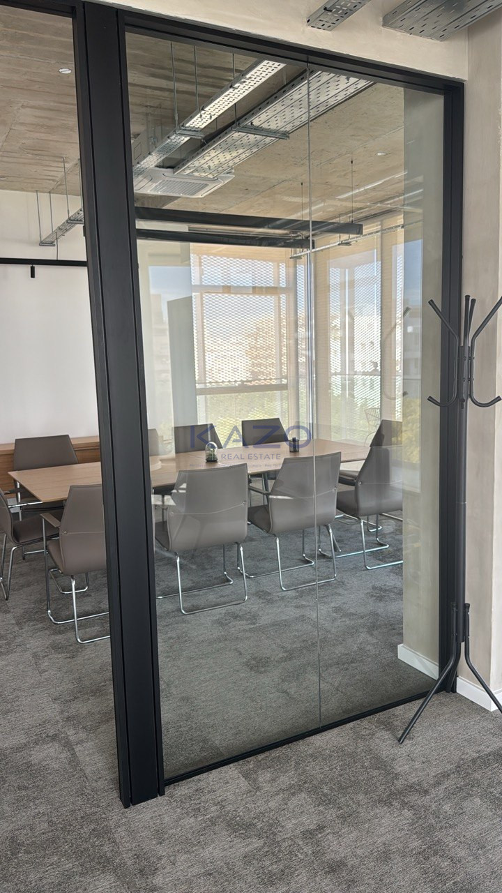 Key-ready 281 m² office in Agia Zoni city centre photo 13