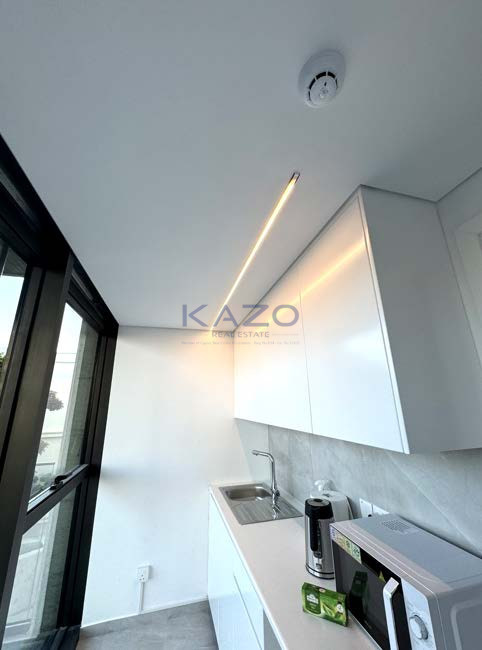Key-ready 281 m² office in Agia Zoni city centre photo 19