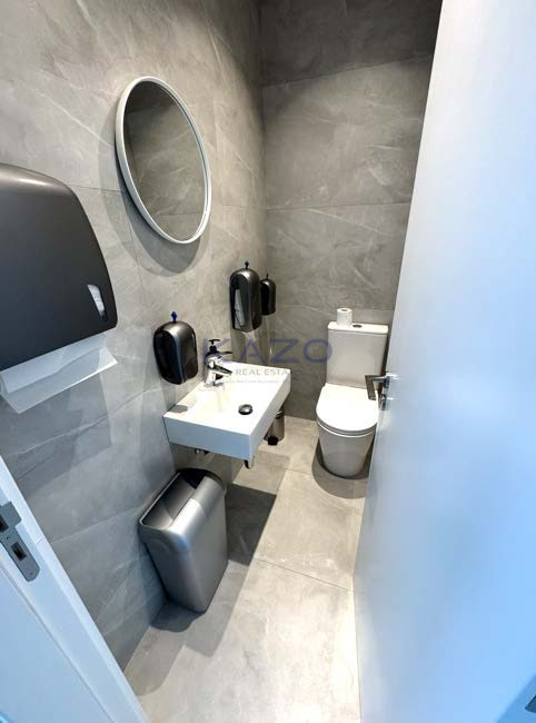 Key-ready 281 m² office in Agia Zoni city centre photo 21