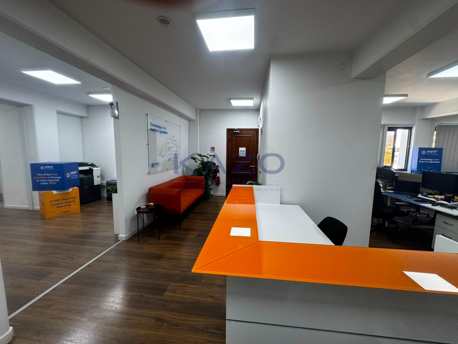 Renovated 110 m2 top-floor office in Mesa Geitonia, Limassol photo 13