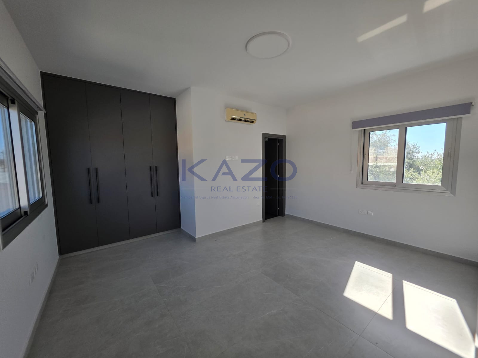 Modern 2-bedroom semi-detached house in Souni photo 9