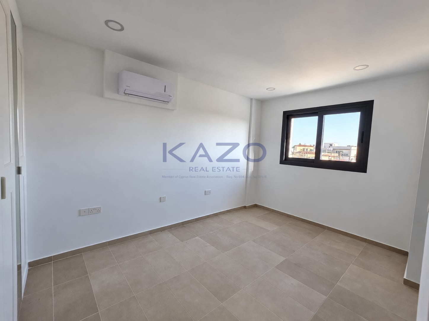 Renovated 80 m2 office for rent in Kato Polemidia, Limassol photo 7