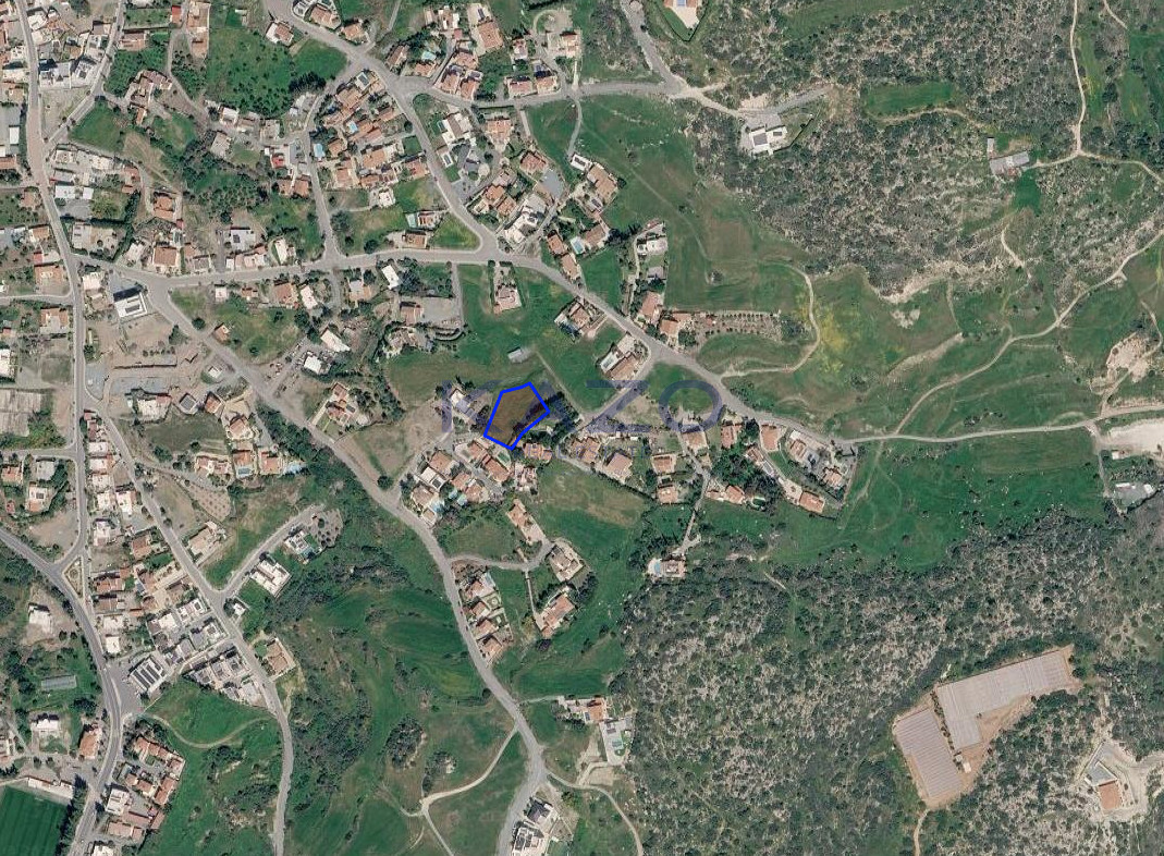 2,007 m² residential development land in Parekklisia photo 2