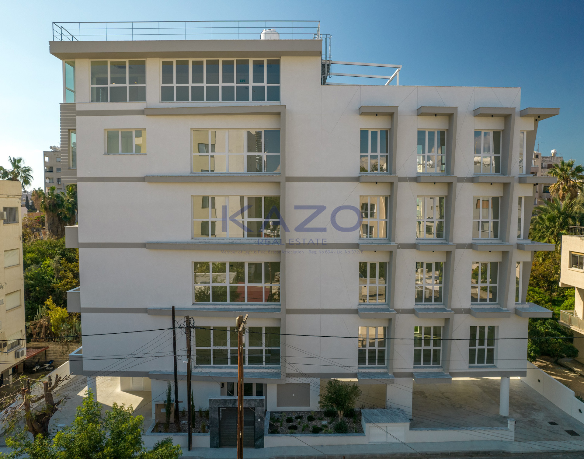 Four-floor commercial building for rent in Agia Triada center photo 6
