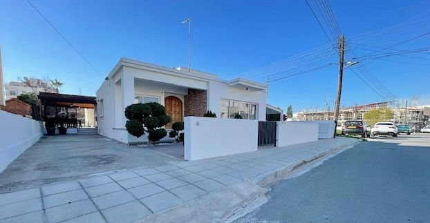 House in Larnaca Municipality - view 1