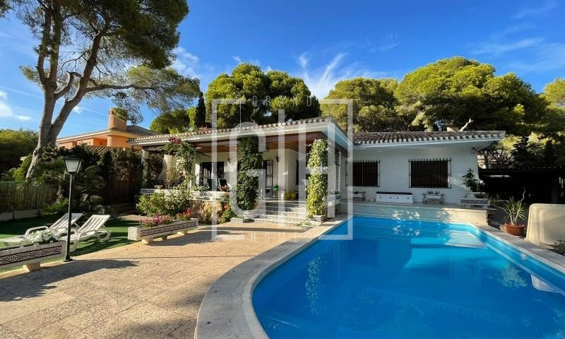 Villa individuelle avec 6 chambres