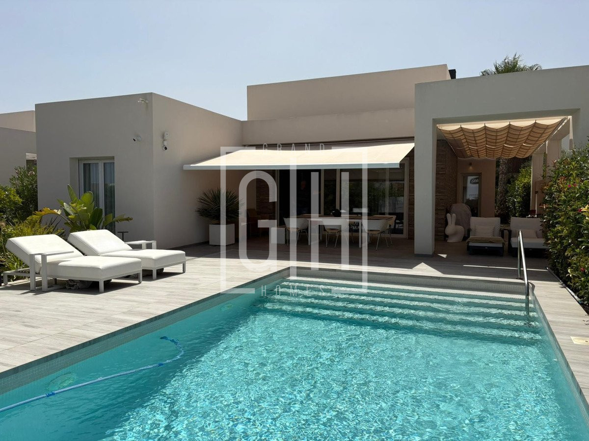 Detached Villa with 2 bedrooms