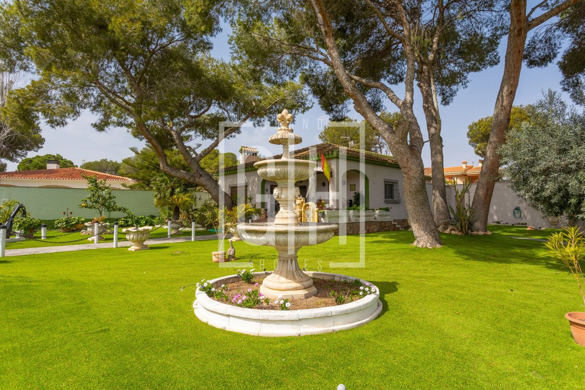 Freistehende Villa mit 3 Schlafzimmer