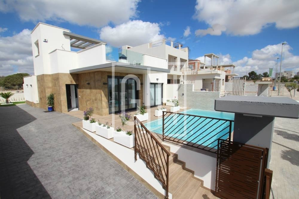 Obra nueva · Villa Chalet con 4 dormitorios
