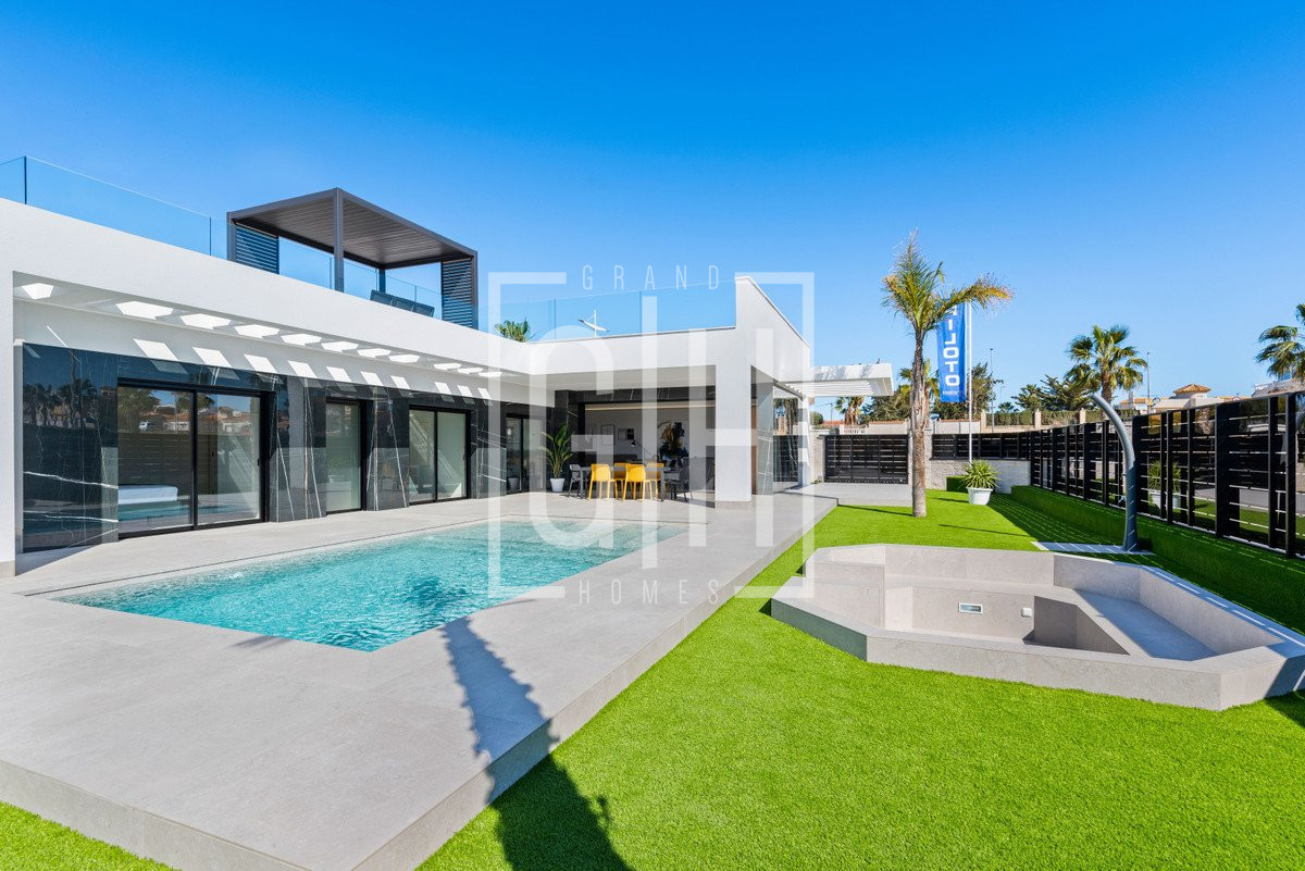 Obra nueva · Villa Chalet con 3 dormitorios