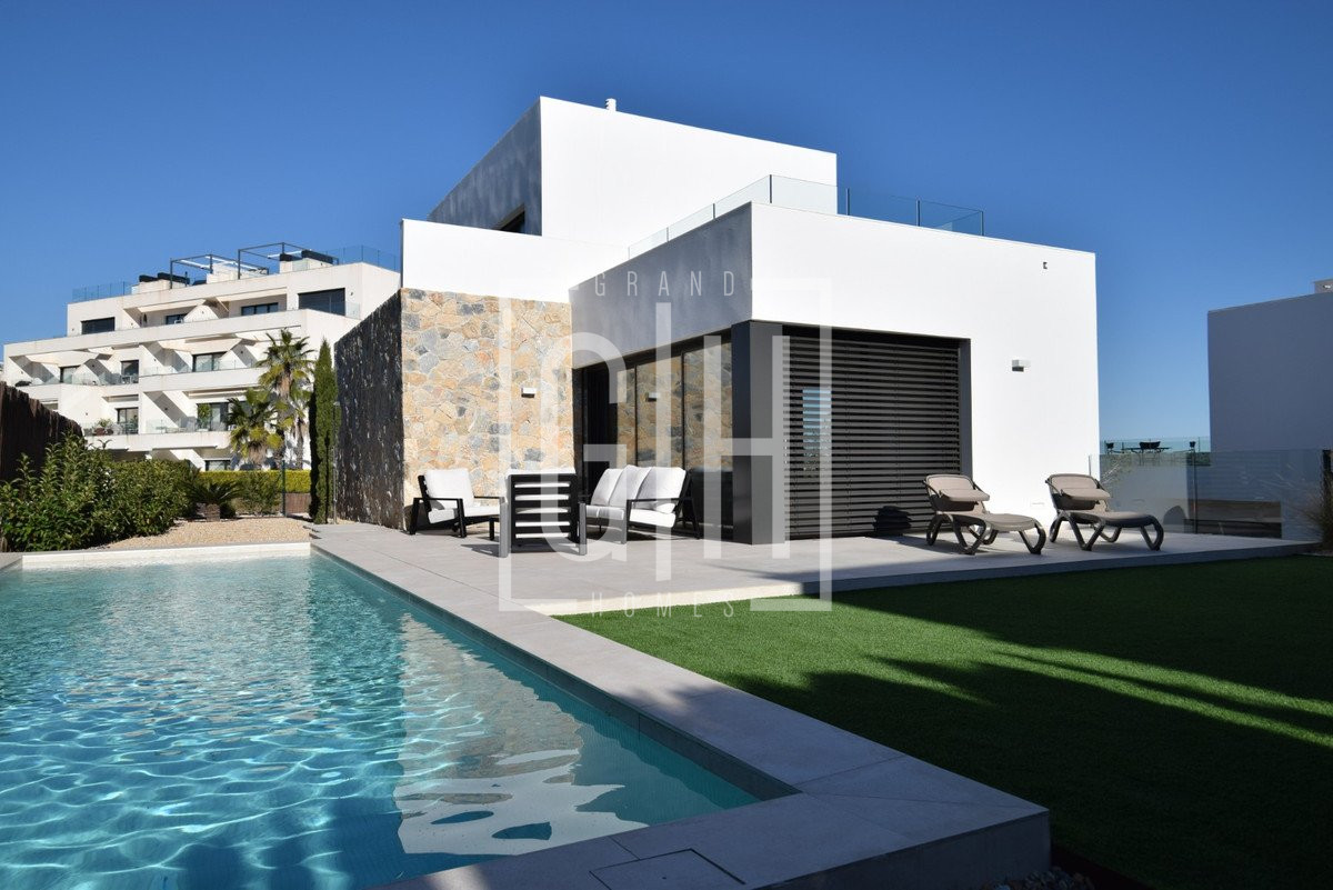 Detached Villa with 3 bedrooms
