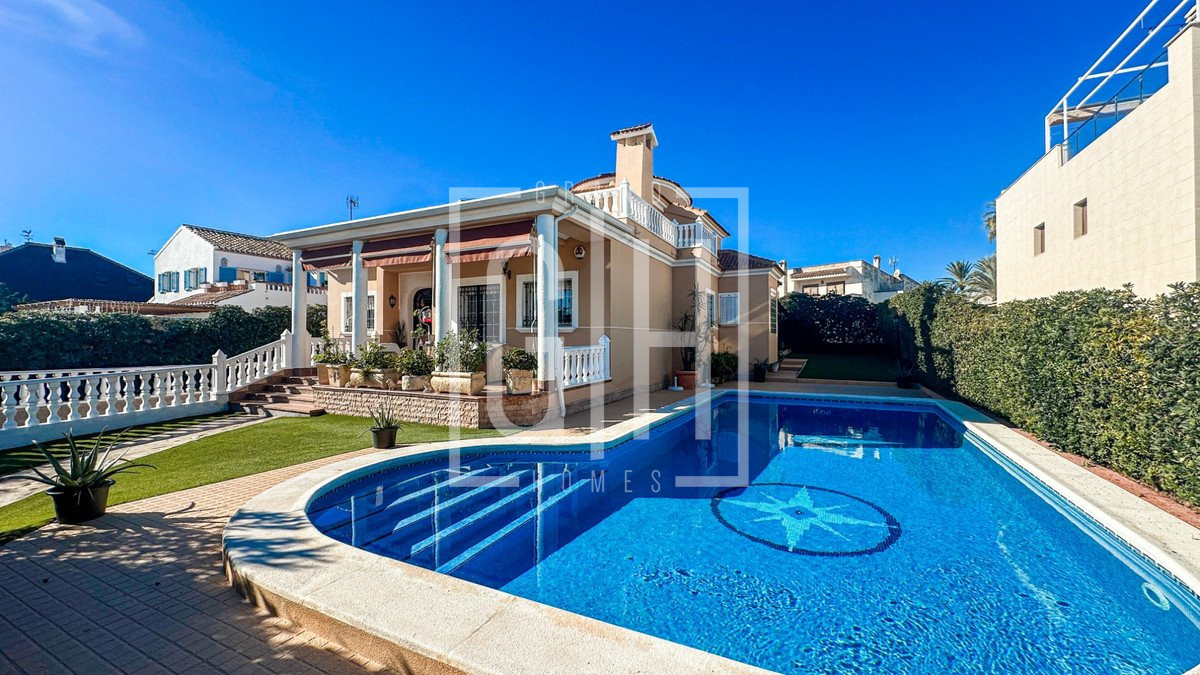 Villa individuelle avec 6 chambres