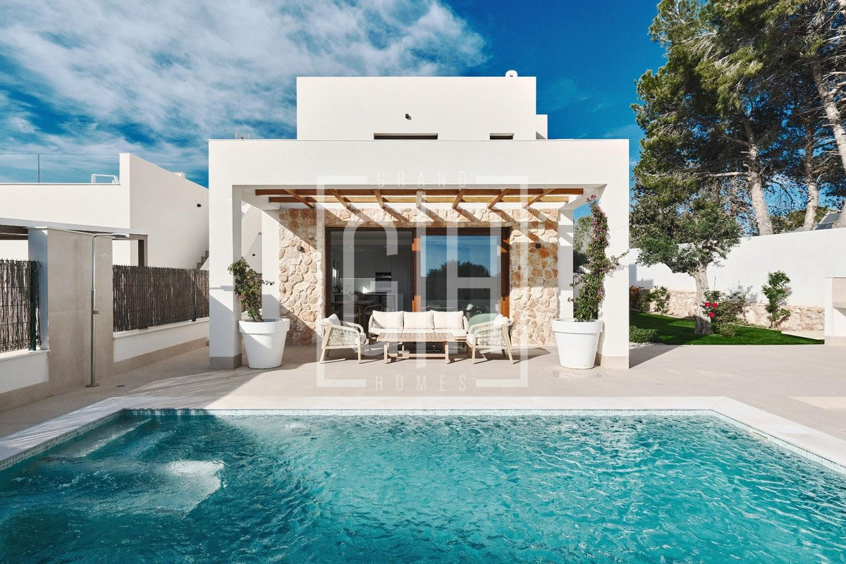 Detached Villa with 3 bedrooms