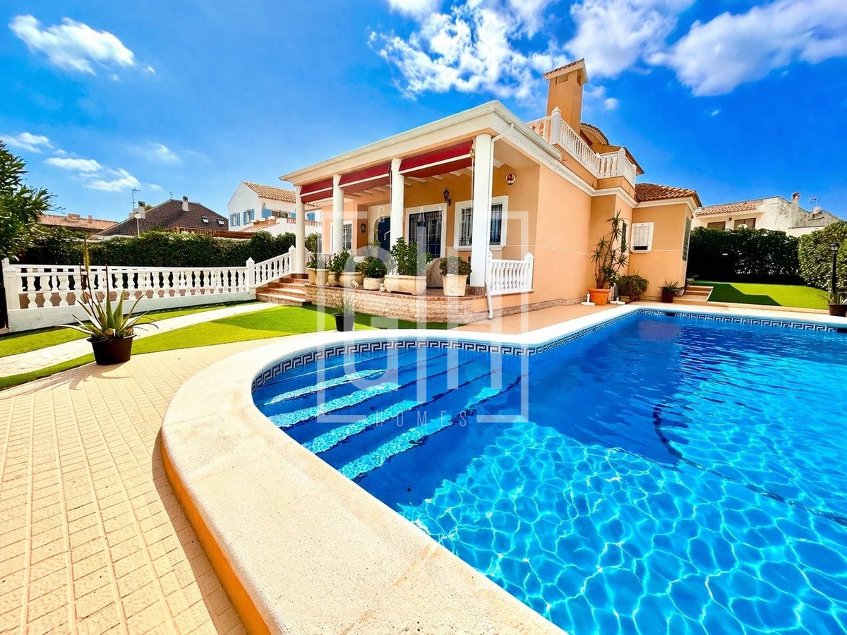 Villa individuelle avec 6 chambres