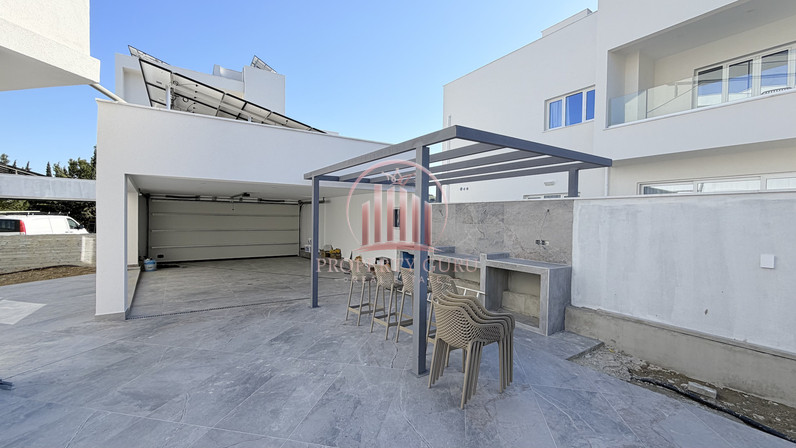 Коммерческая недвижимость 487 м² в аренду в Agios Tychon, Limassol, Cyprus