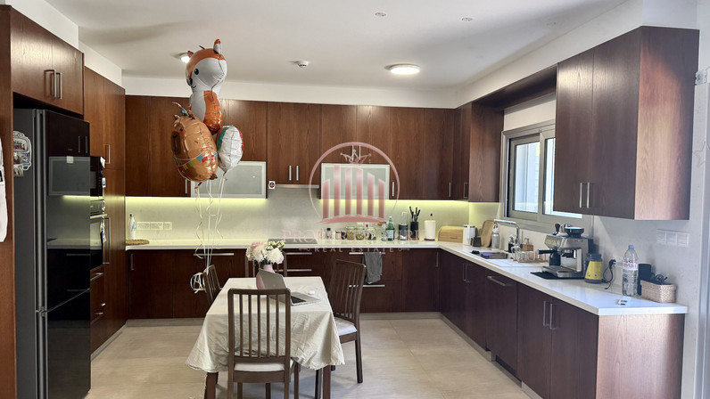 Коммерческая недвижимость 170 м² в аренду в Kato Polemidia, Limassol, Cyprus