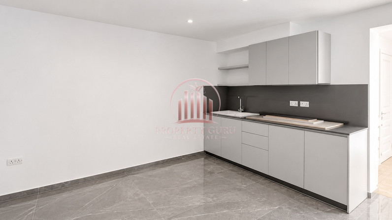 Office 680 m² for rent in Historical Center, Limassol, Cyprus