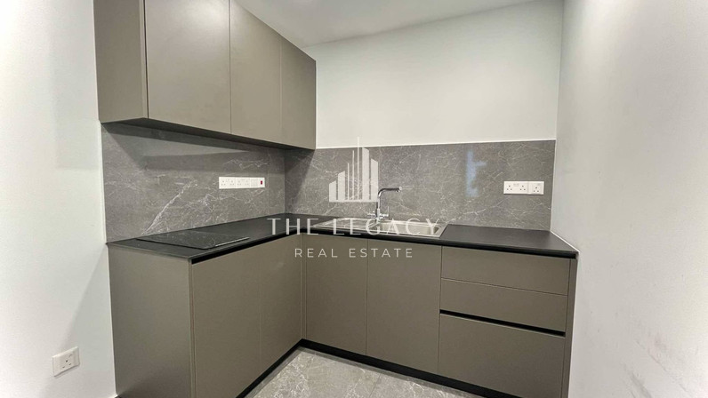 Office 350 m² for rent in City - Agios Nicolaos, Limassol, Cyprus