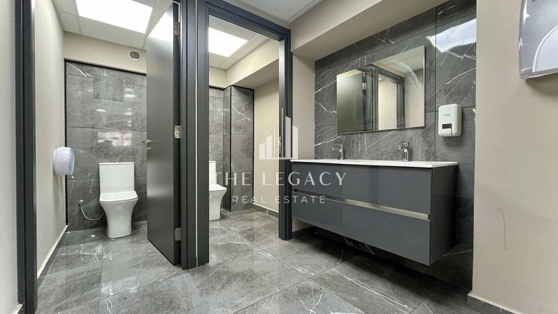 Офис 370 м² в аренду в City - Zakaki, Limassol, Cyprus