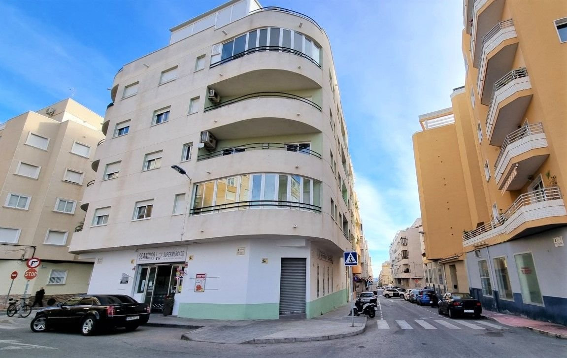 SPS131549: Apartment for rent in Torrevieja