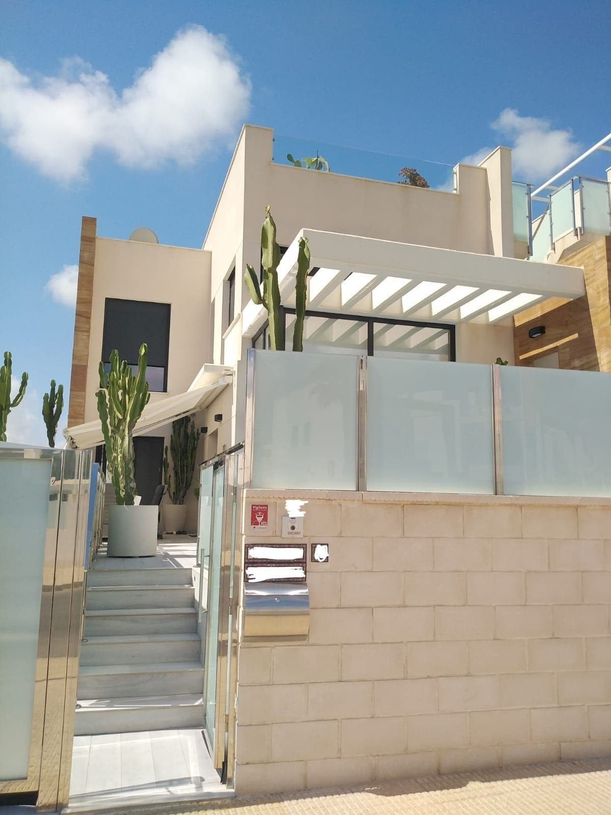 Villa in Dehesa de Campoamor - view 1