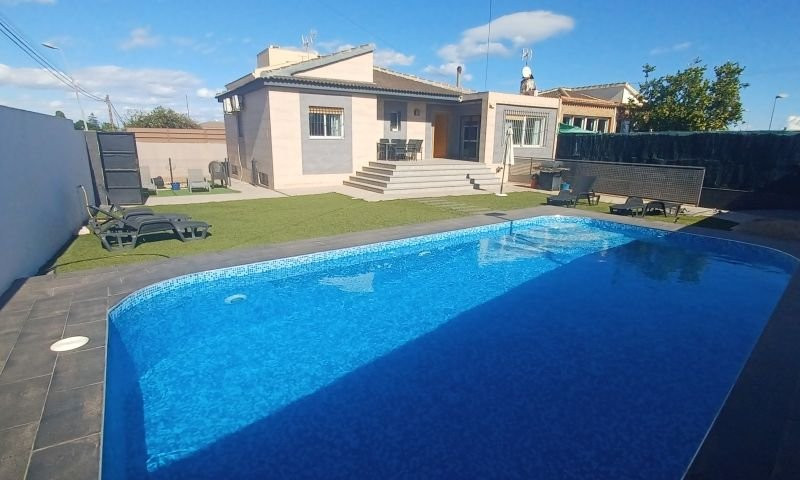 Villa in Torrevieja - Image 4