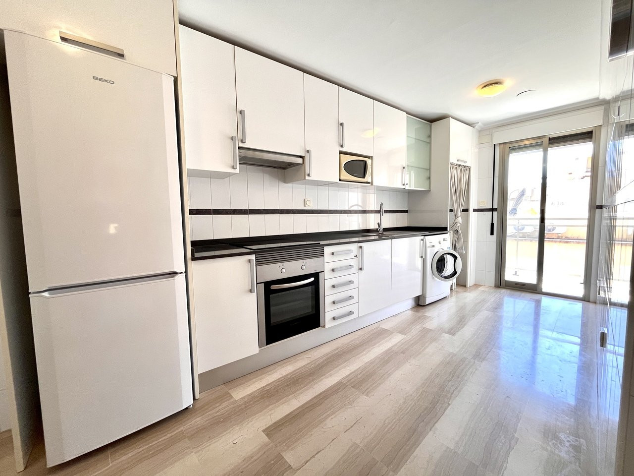 Apartment in Santa Pola - Image 4