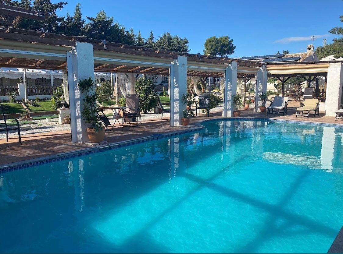 Farm, Ranch or Equestrian in Roda - Image 2