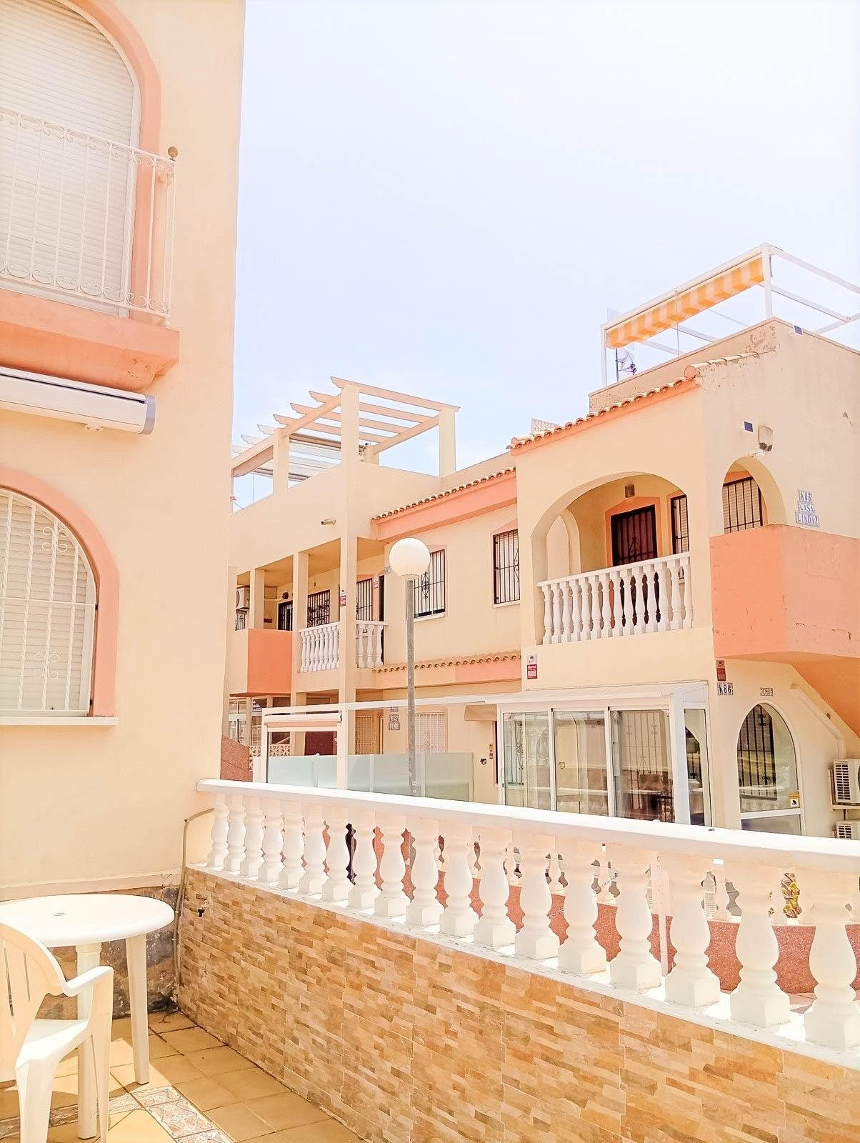 Apartment in Urbanizacion los Balcones - view 1