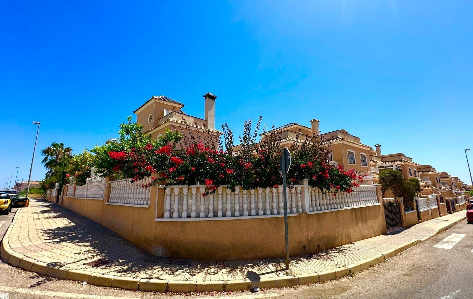 Villa in La Zenia - Image 2