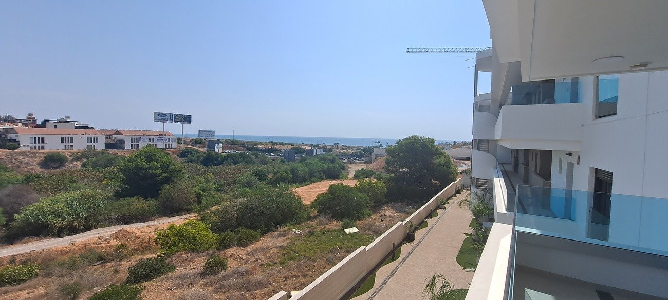 Apartment in La Zenia - Image 4