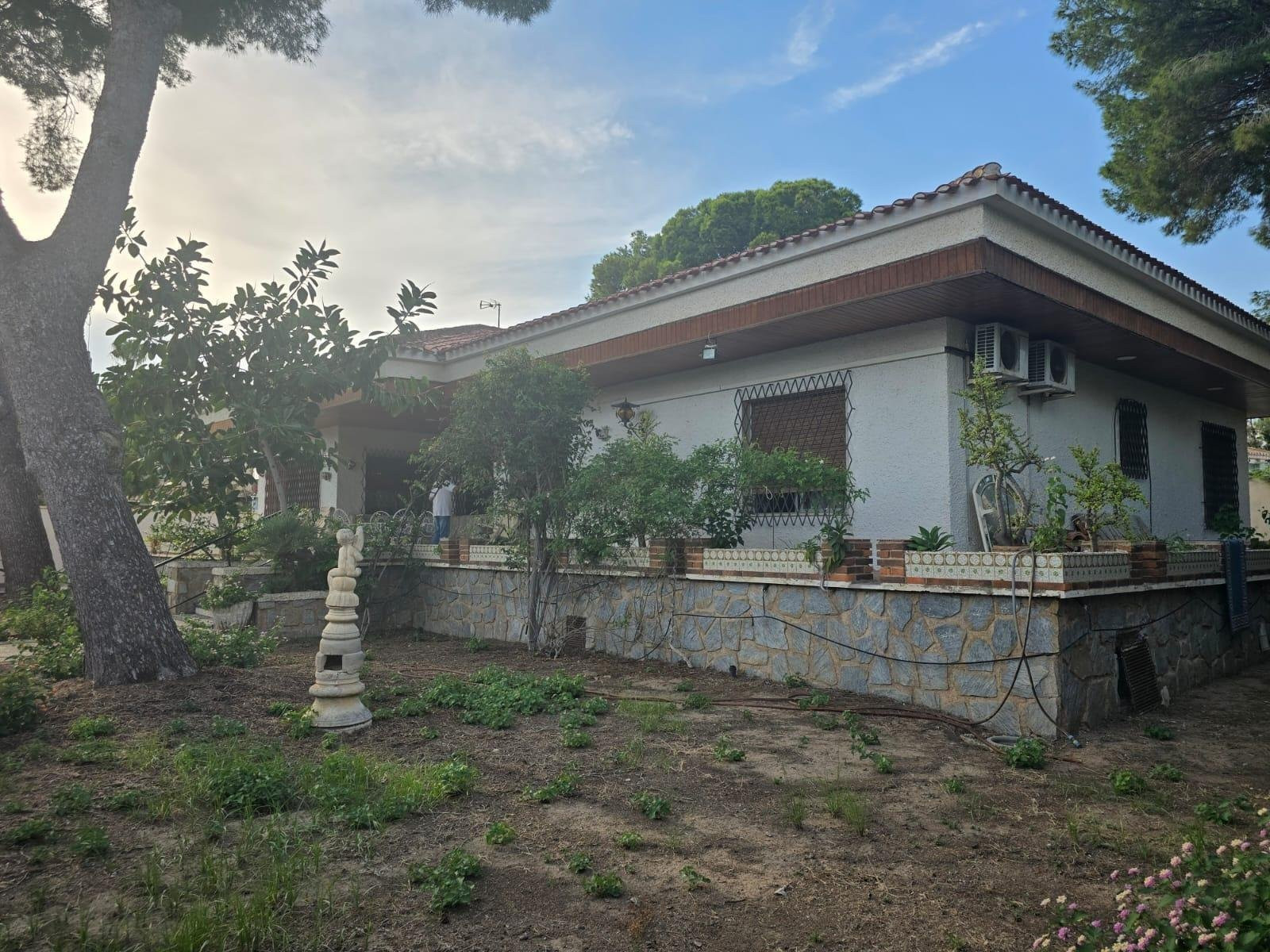 Villa in Urbanizacion los Balcones - view 1