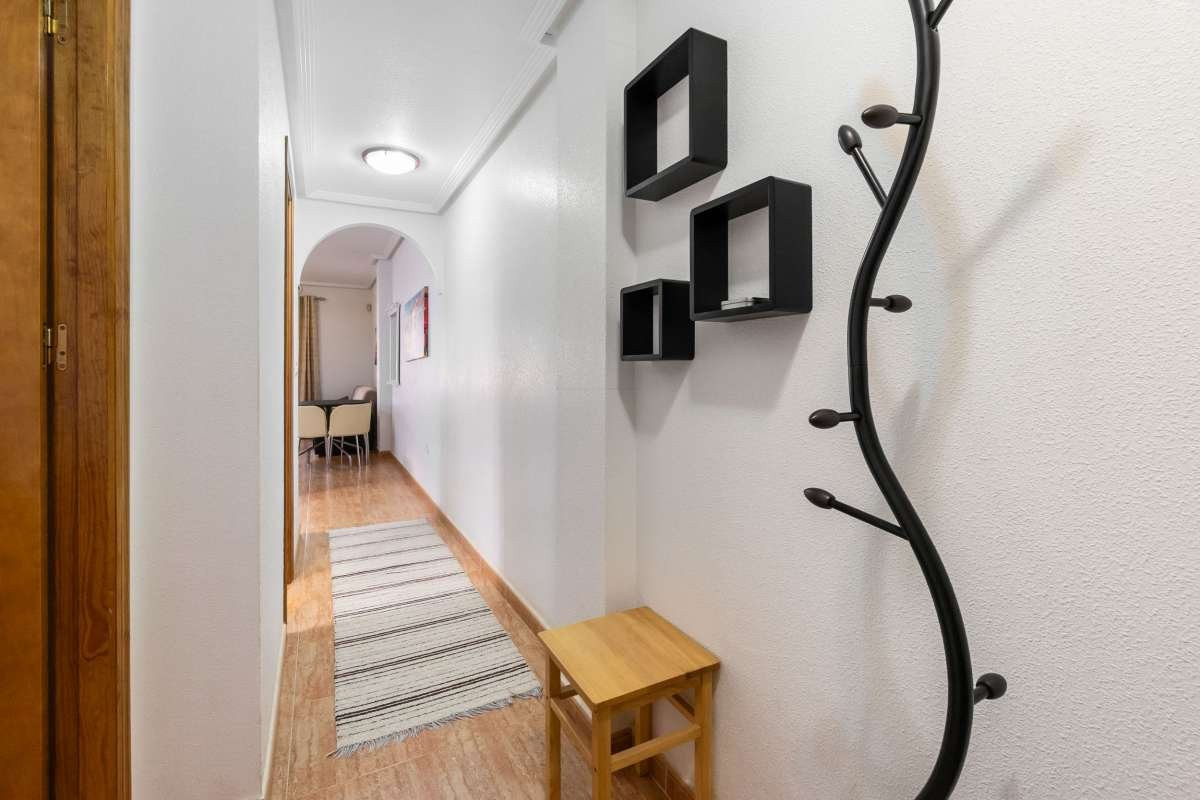 Apartment in Urbanizacion los Balcones - Image 3