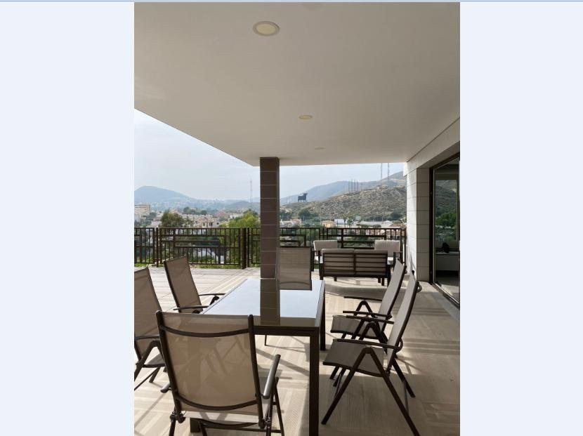 House in El Campello - view 1