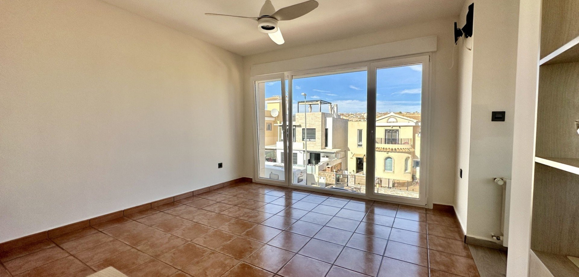 Villa in Urbanizacion los Balcones - Image 2