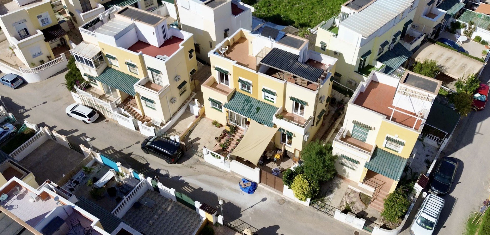 House in Urbanizacion los Balcones - view 1