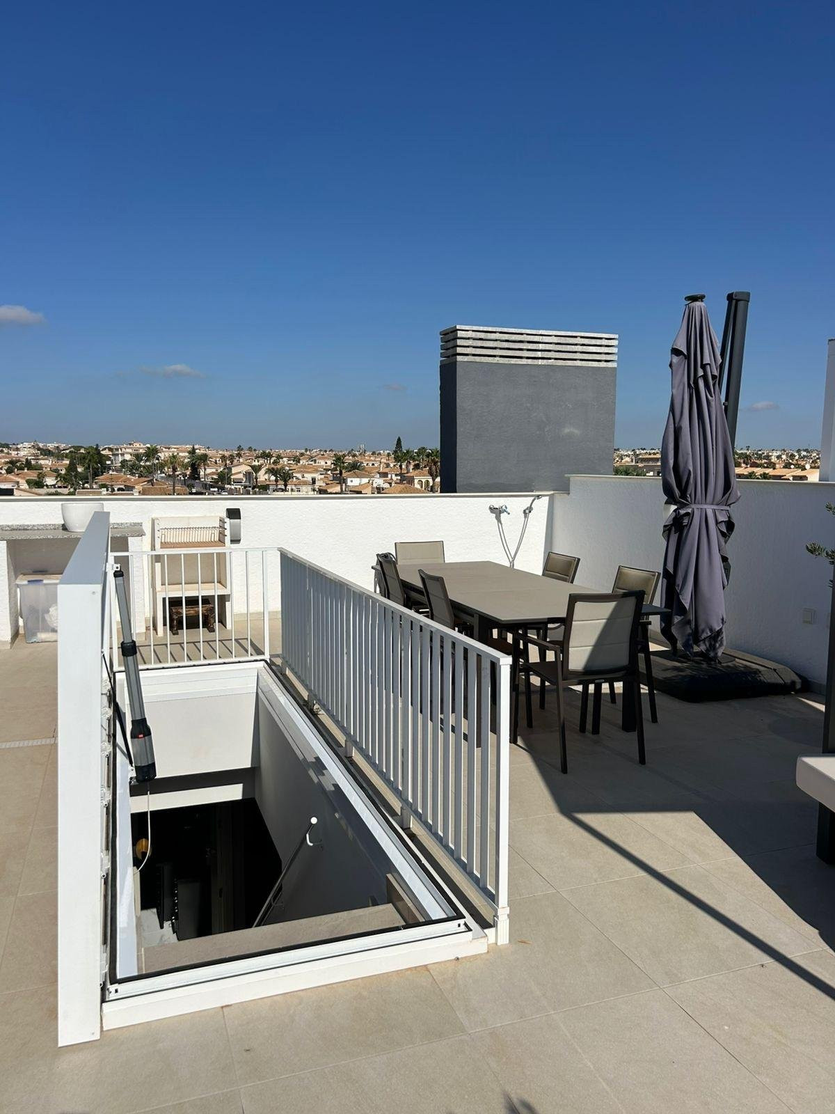 Apartment in Urbanizacion los Balcones - Image 3