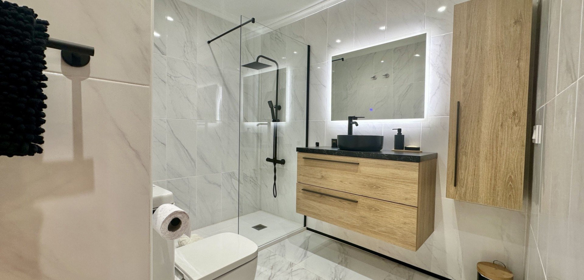 House in Urbanizacion los Balcones - Image 2