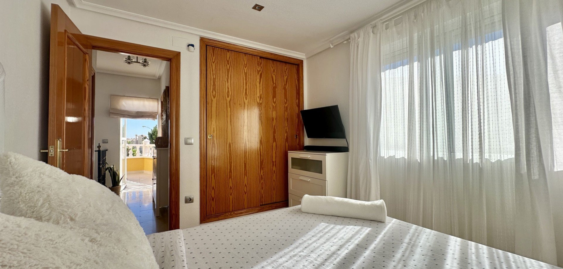 House in Urbanizacion los Balcones - Image 4