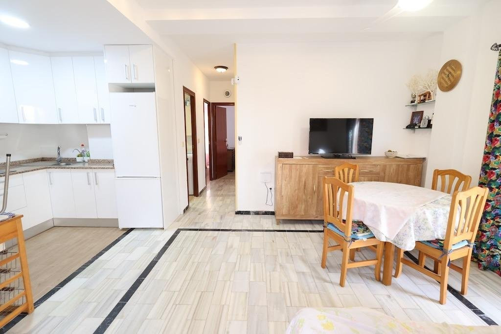 Apartment in Torrelamata - Image 3