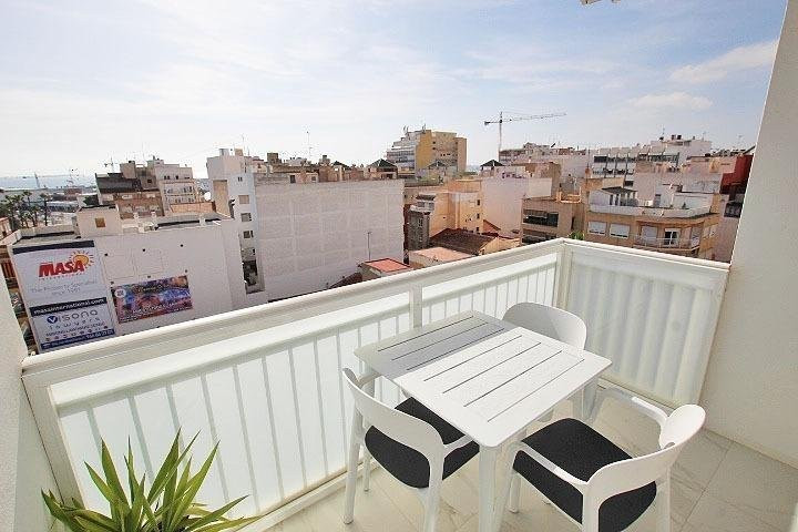 Apartment in Torrevieja - Image 5